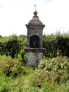 Baives (Nord, Fr) chapelle, D283, entrée du village