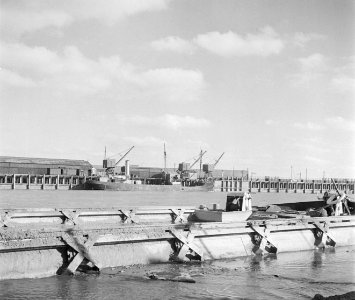 Baggermolen in de haven van Rosslare, Bestanddeelnr 191-0917