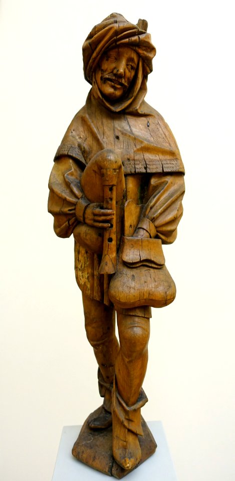 Bagpipe player, Nurnberg, c. 1530-1540, linden wood - Bode-Museum - DSC03000