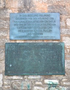 Bad Vilbel, Heilig-Geist-Kirche, Heilsberg-Kreuz, Tafel