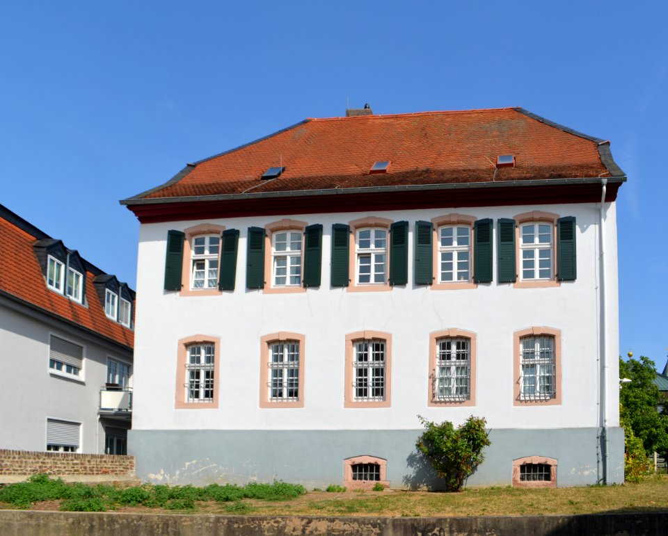 Bad Vilbel, Schulstraße 6