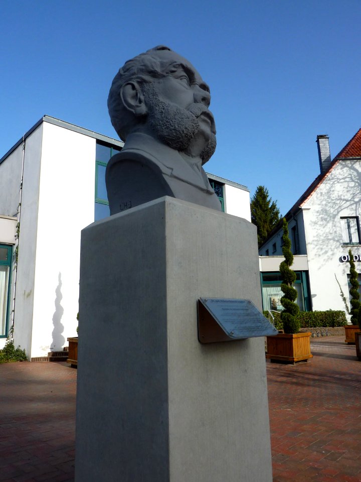 Bad Zwischenahn Schüßlerbüste 1