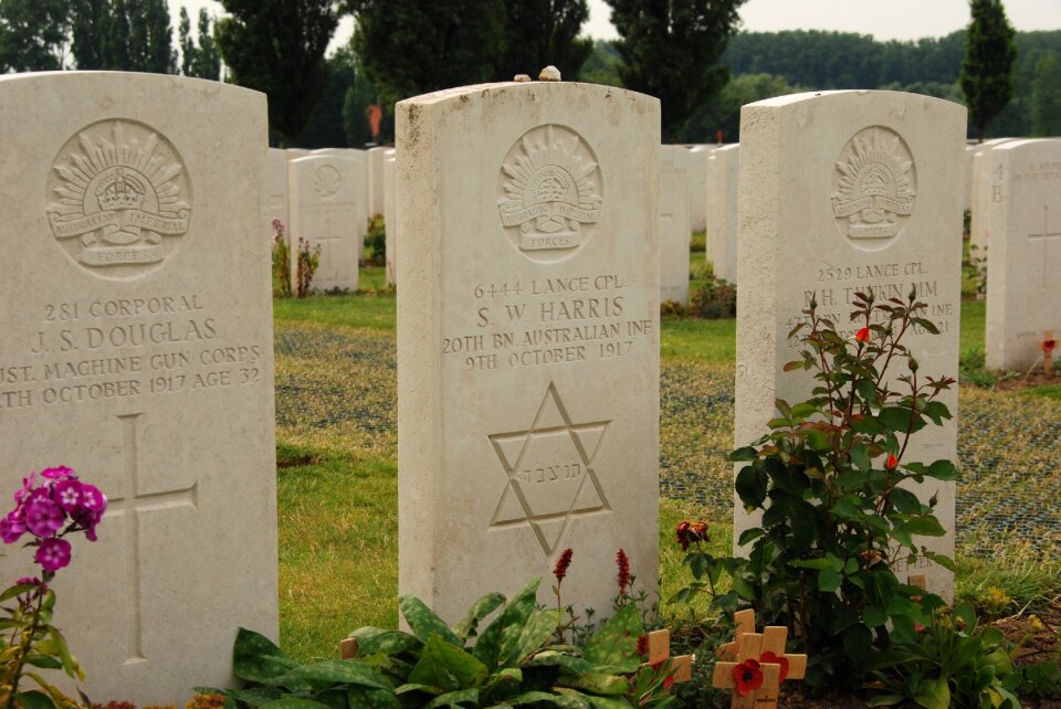 War cemetery tombstone