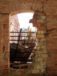 Bricks boarded up roofing