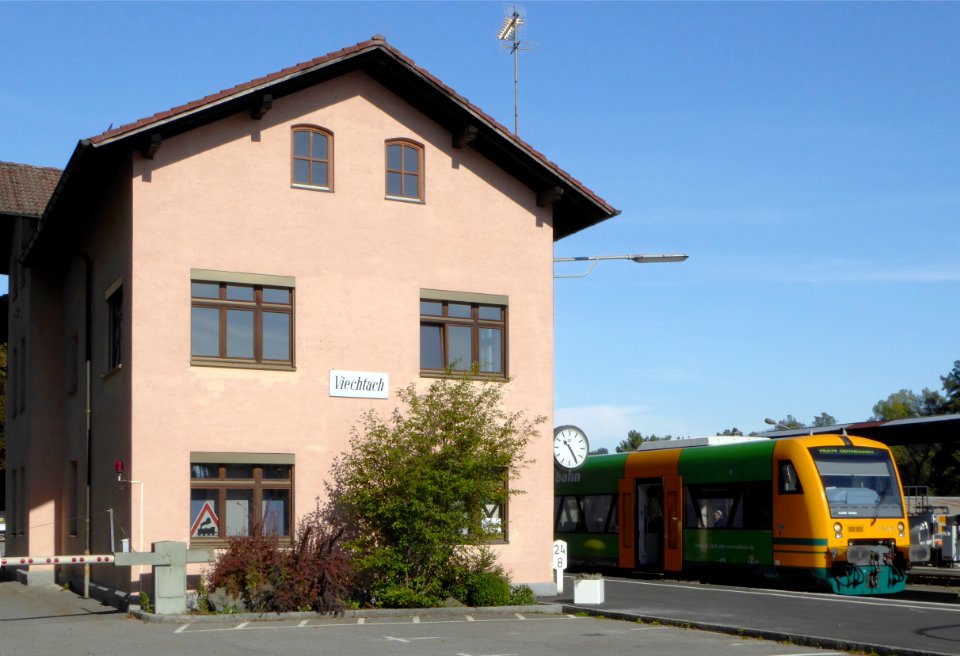 Bahnhof Viechtach mit Stadler RS1, 1
