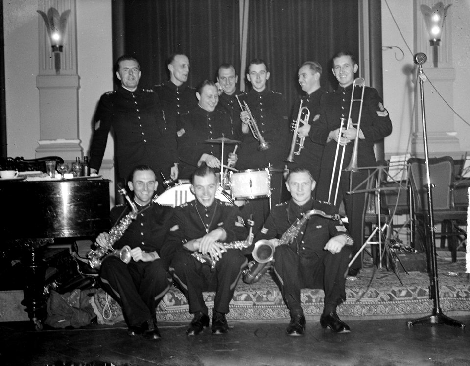 Bal adelborsten Kurhaus Scheveningen @, Bestanddeelnr 903-1521