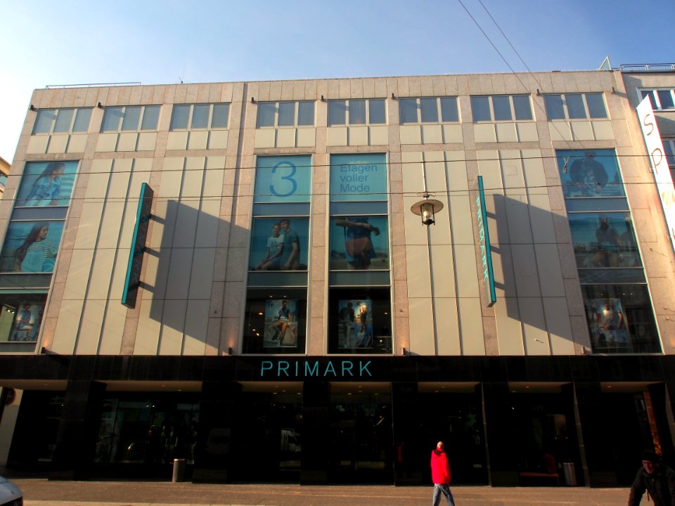 Bahnhofstrasse, bild 4