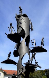Bad Tölz, Skulptur Freizeitsport, 1
