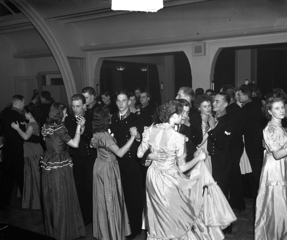 Bal adelborsten Kurhaus Scheveningen @, Bestanddeelnr 903-1509