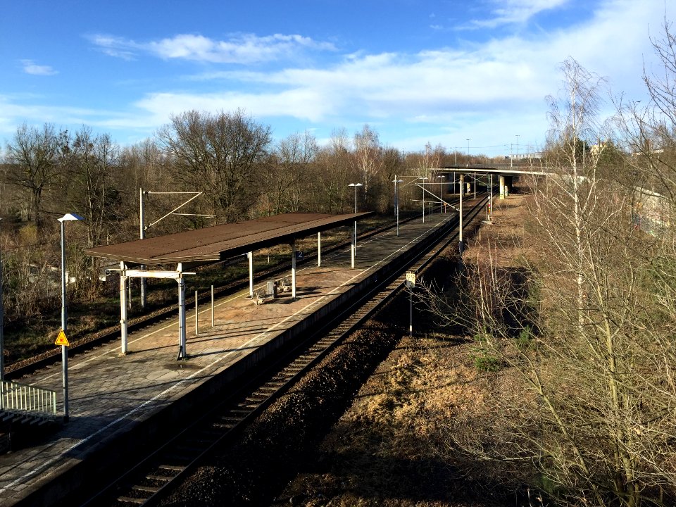 Bahnsteig Bahnhof Industriegelände Dresden