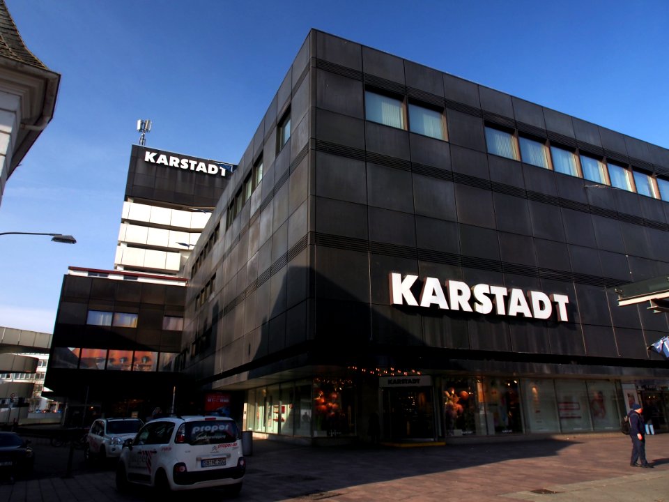 Bahnhofstrasse, Karstadt bild 2