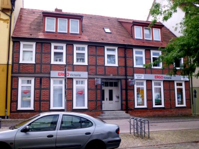 Bahnstraße 77