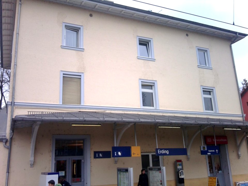 Bahnhofsgebäude-Erding