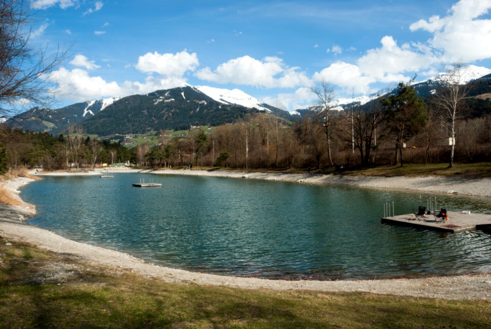 Badesee Weißlahn von Westen