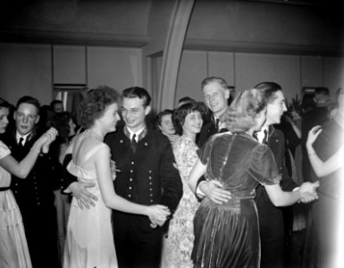 Bal adelborsten Kurhaus Scheveningen @, Bestanddeelnr 903-1538