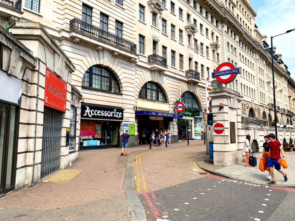 Baker Street station entrance 2020