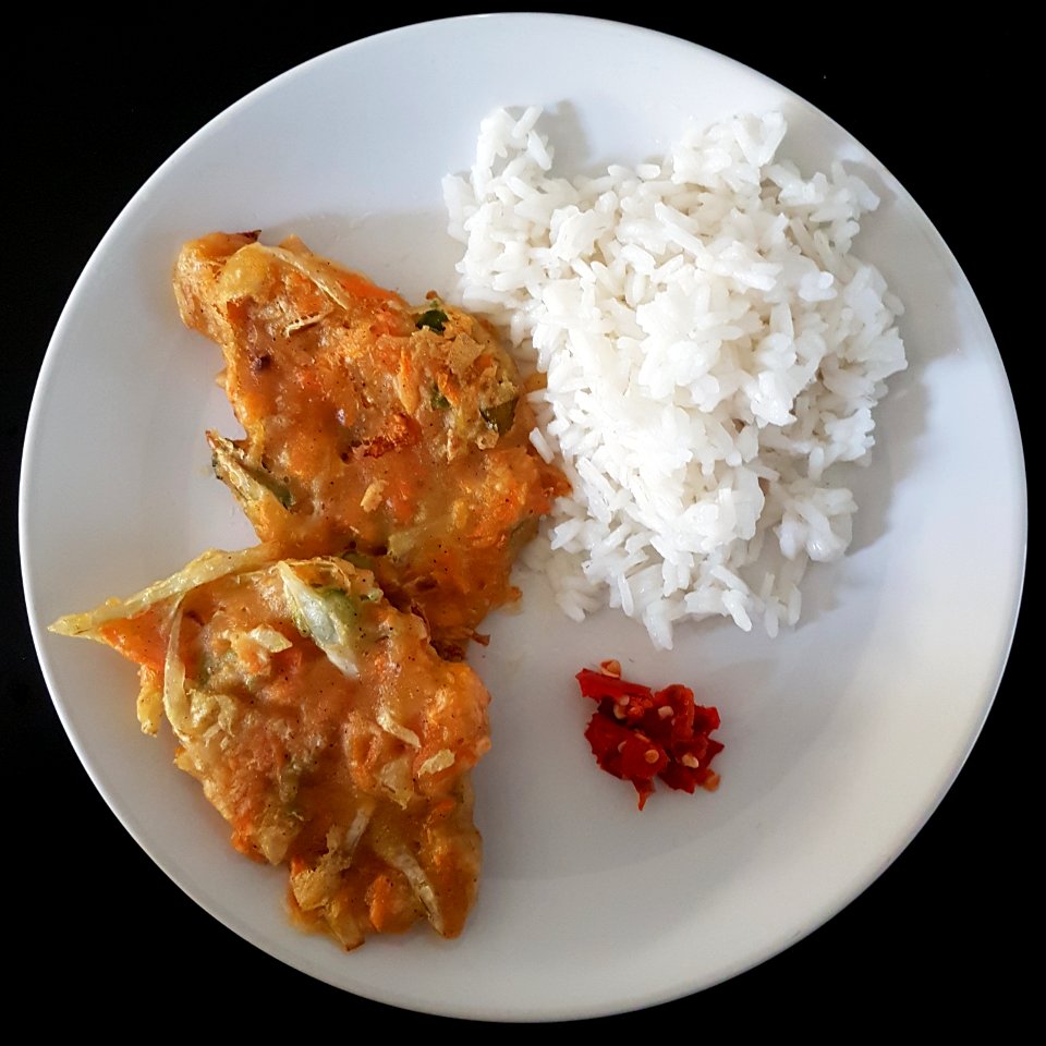 Bala-bala-rice-sambal-goang