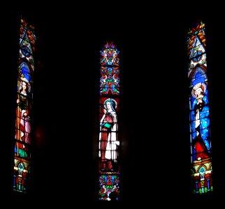 Balazuc - Église Sainte Marie-Madeleine - Vitraux de l'abside