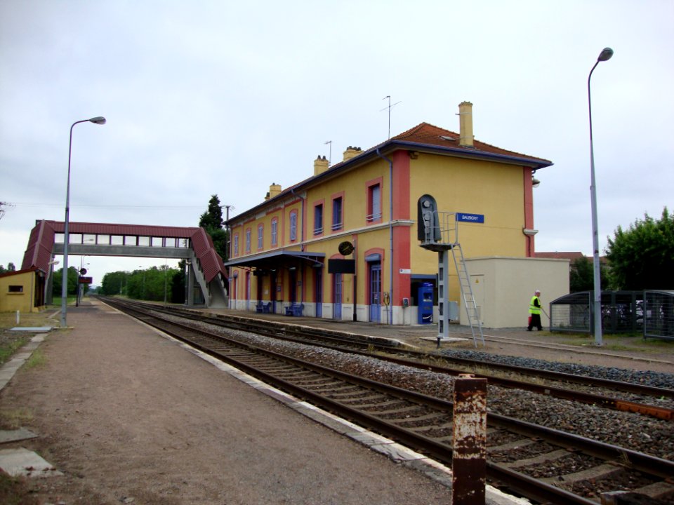 Balbigny (Loire, Fr) la gare, 2