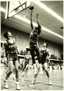 Balspelen - Basketbal. NL-HlmNHA 5400465476