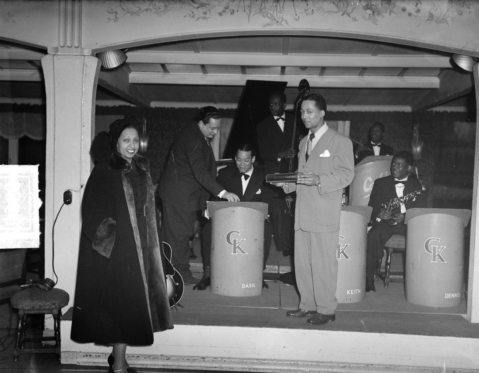 Band met Josephine Baker in Parkzicht Rotterdam, Bestanddeelnr 903-8568