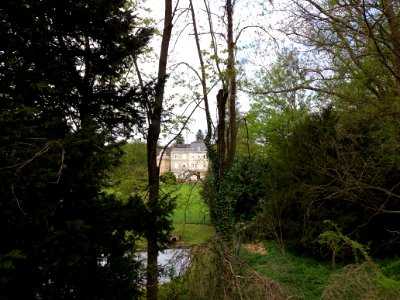 Balmont-Neuville - Étang, parc et bâtiments