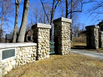 Bancroft Gate - Groton, MA - DSC04076