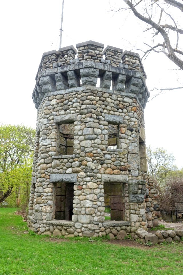 Bancroft's Castle - Groton, MA - DSC06527