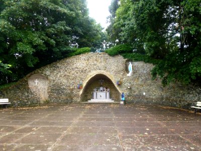 Balinghem (Pas-de-Calais) grotte de Lourdes du parc du chemin de croix
