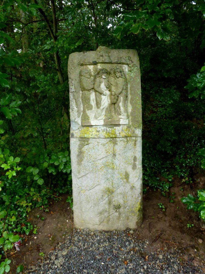 Balinghem (Pas-de-Calais) parc du chemin de croix, station 06