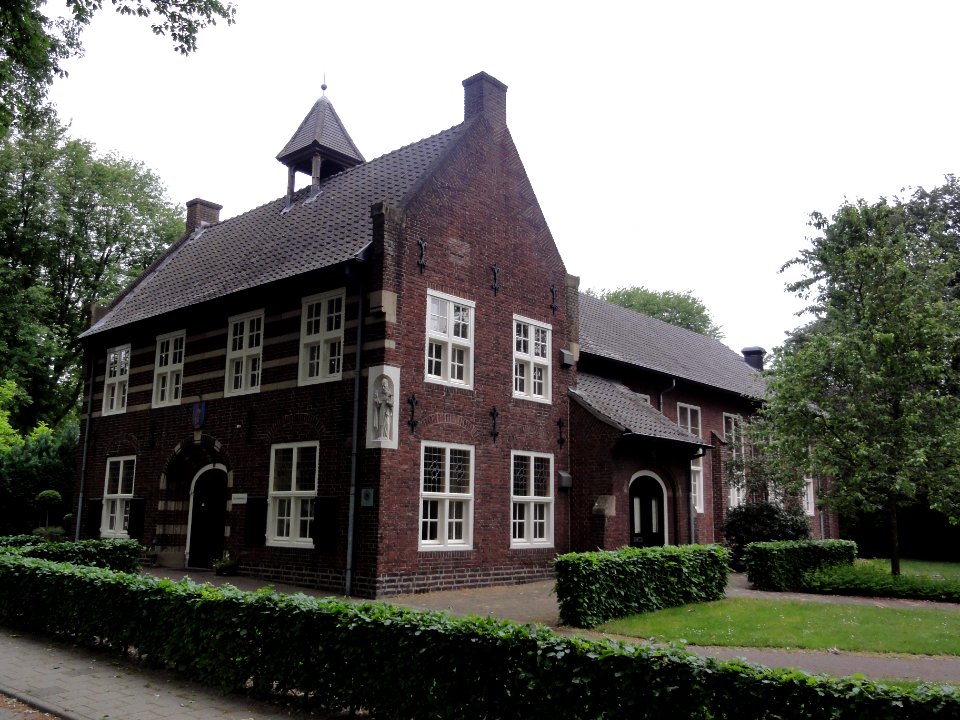 Bakel Rijksmonument 518093 parochiehuis