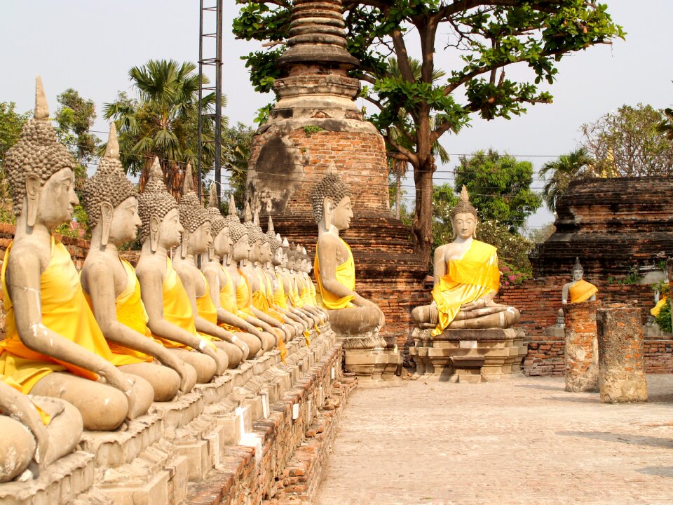 Sculpture oriental travel