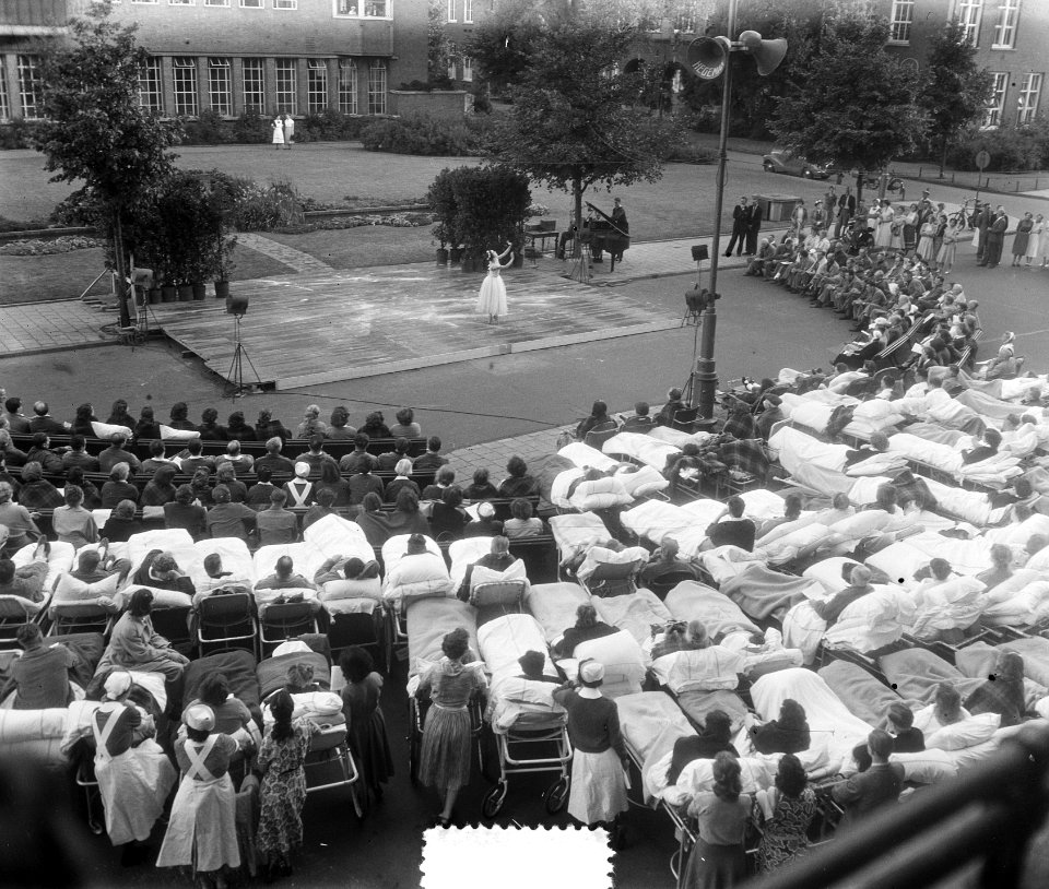Balletvoorstelling voor patienten Wilhelmina Gasthuis, Bestanddeelnr 905-2540