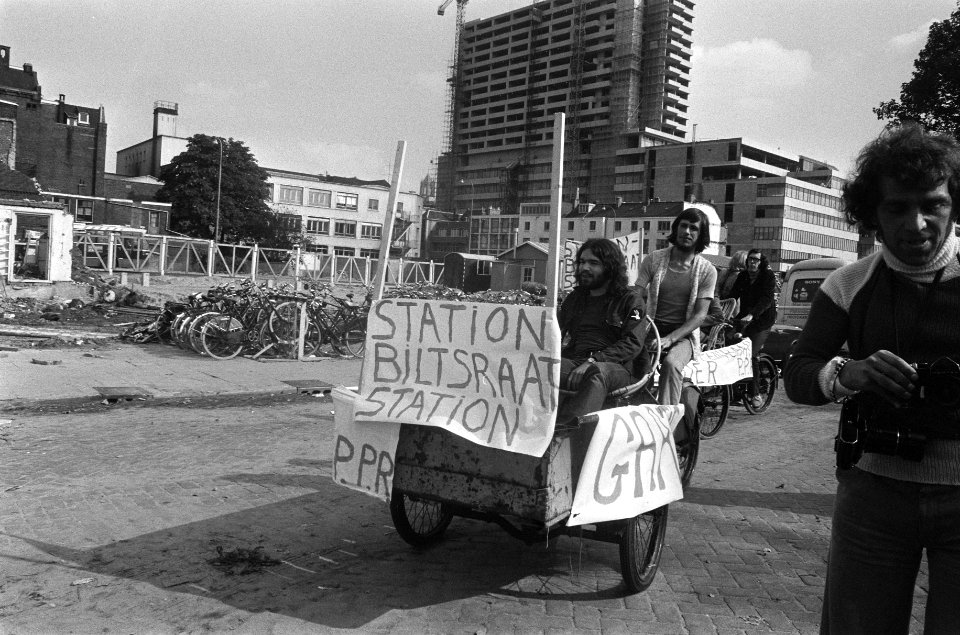 Bakfietsaktie PPR, Utrecht, in het verkeer, Bestanddeelnr 926-6952