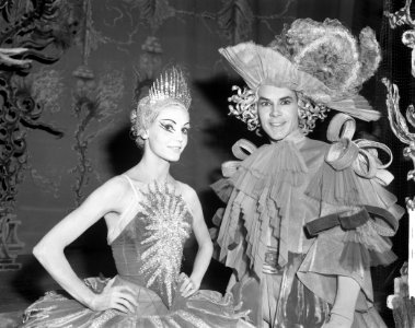 Ballet van Marquise de Crevas twee Nederlandse artieste Marianne Sarstad en , Bestanddeelnr 913-9951