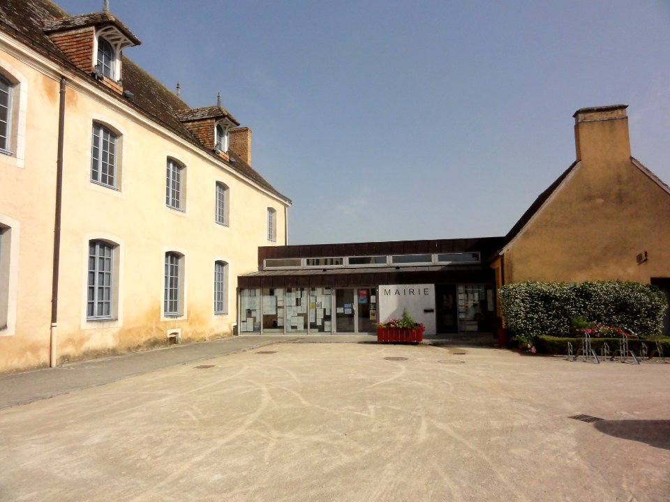 Ballon (Sarthe) mairie