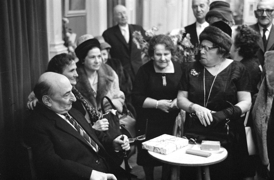 Balletmeester Eli Frankly van Carré, viert zijn 70e verjaardag, Bestanddeelnr 913-2924