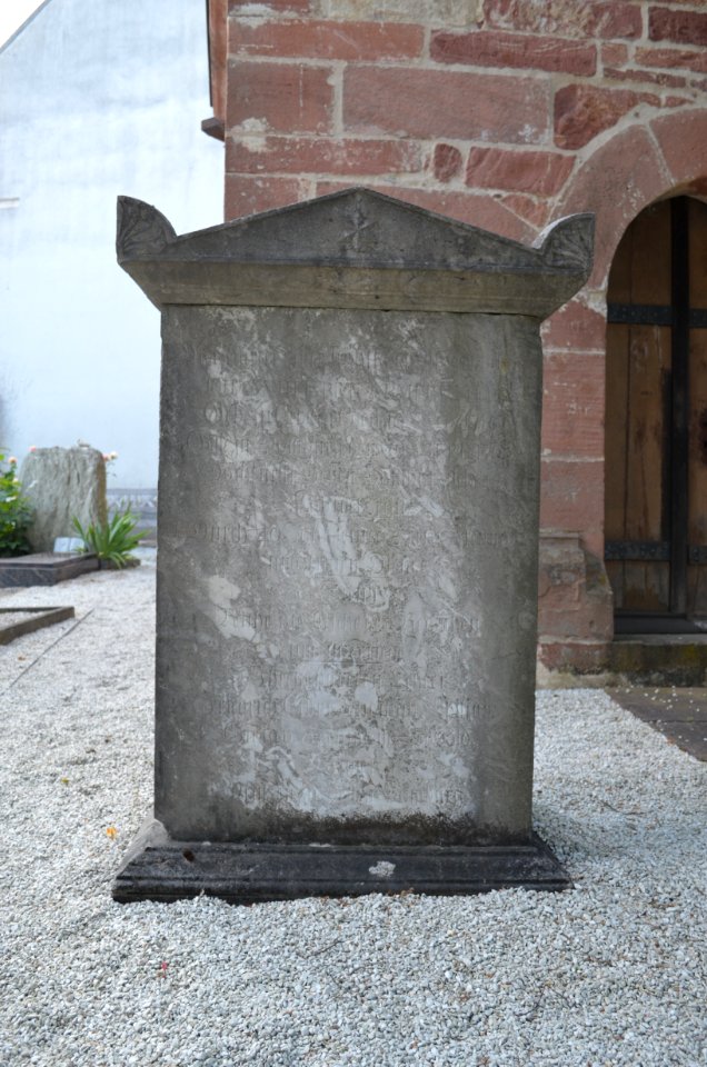 Bad Homburg, Protestantischer Friedhof, Grab Armbrüster