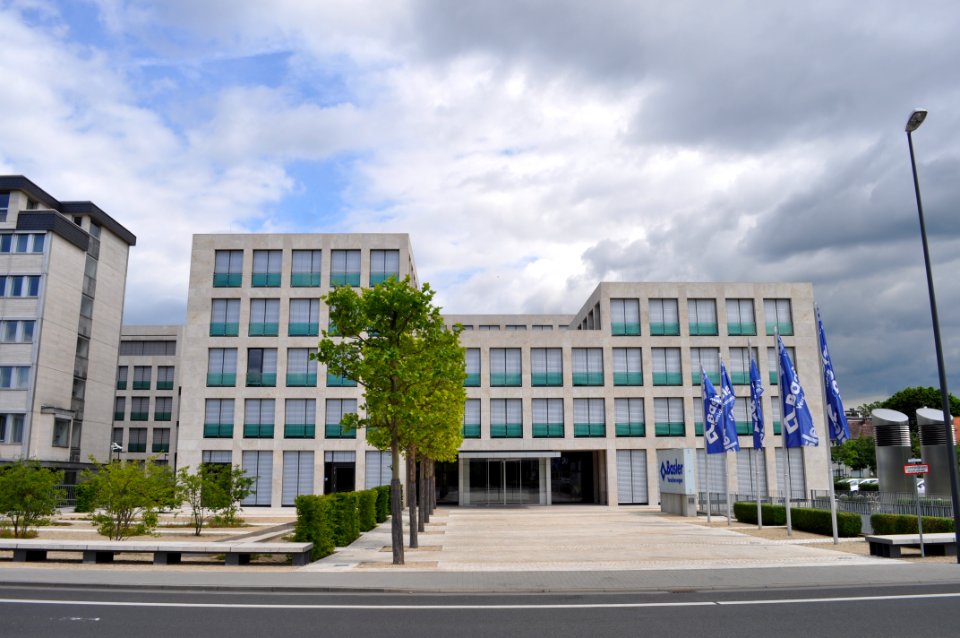 Bad Homburg, Neubau der Basler Versicherungen 01