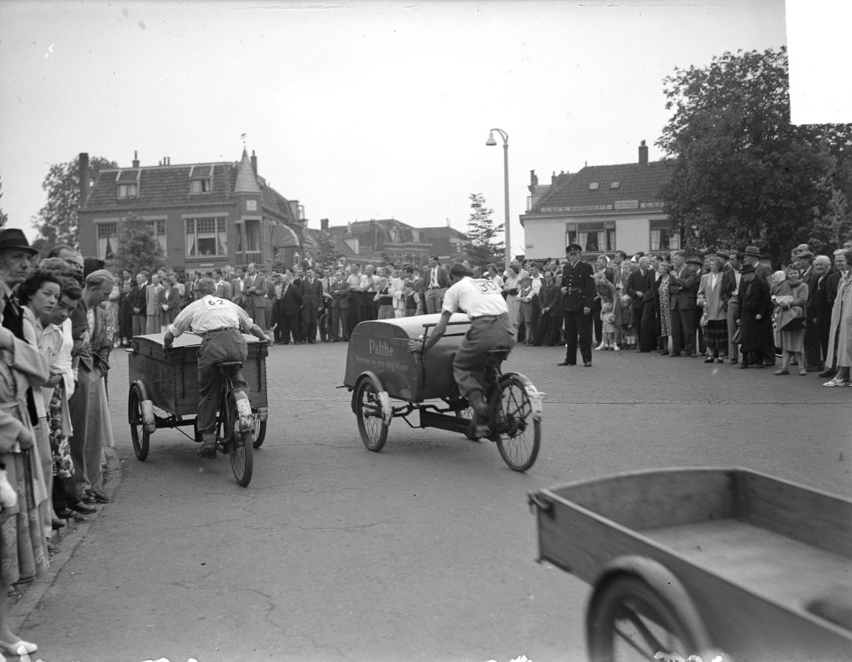 Bakfietsen wedstrijden in Leiden t.g.v. 375 jaar universiteit, Bestanddeelnr 904-0060