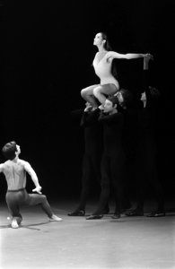 Ballet Ivesiana op VARA TV Yvonne Vendrig en Nino van Tijn in de hoofdrollen, Bestanddeelnr 921-8225