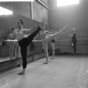 Ballet. Marianne Hilarides, Bestanddeelnr 913-0575