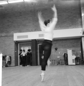 Ballet. Marianne Hilarides, Bestanddeelnr 913-0574