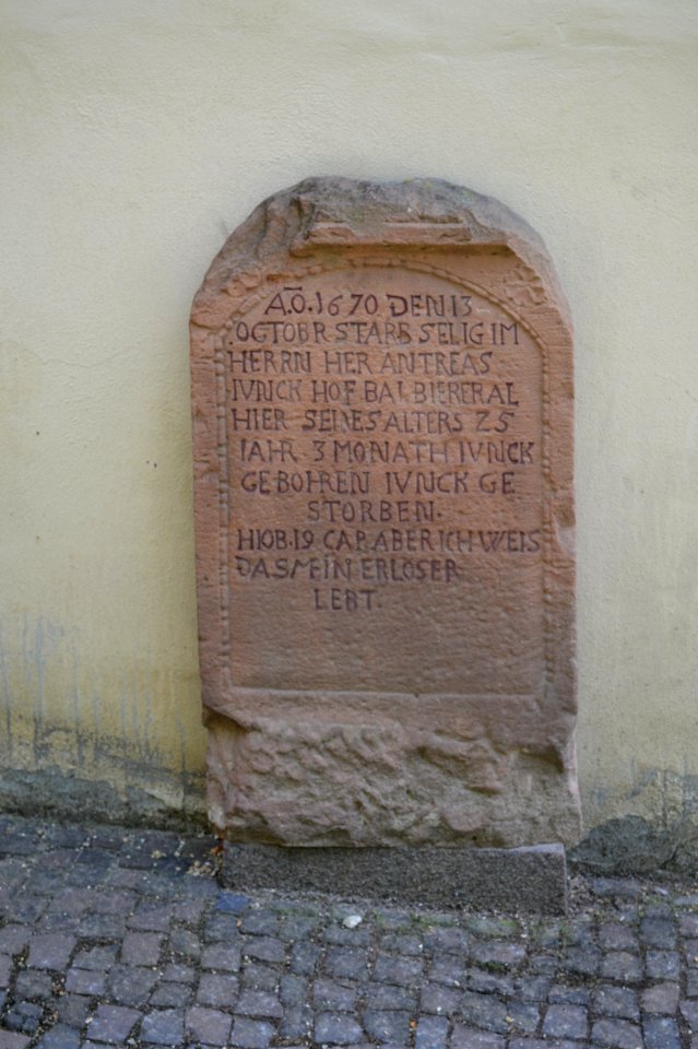 Bad Homburg, Schlosskirche, Grabplatten (1)
