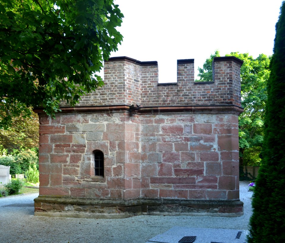 Bad Homburg, Protestantischer Friedhof, Heiliges Grab (1)