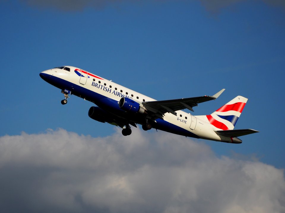 BA CityFlyer G-LCYE Embraer 170-175 takeoff from Polderbaan, Schiphol (AMS - EHAM) at sunset, pic