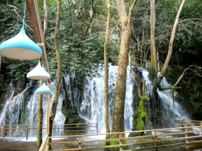 Baakline Waterfalls and river 02