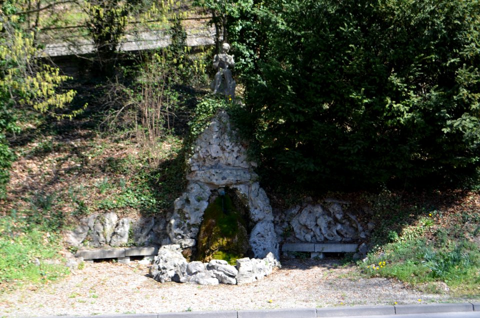 Bad Mergentheim, Theodor-Klotzbüchlerstraße, Brunnen