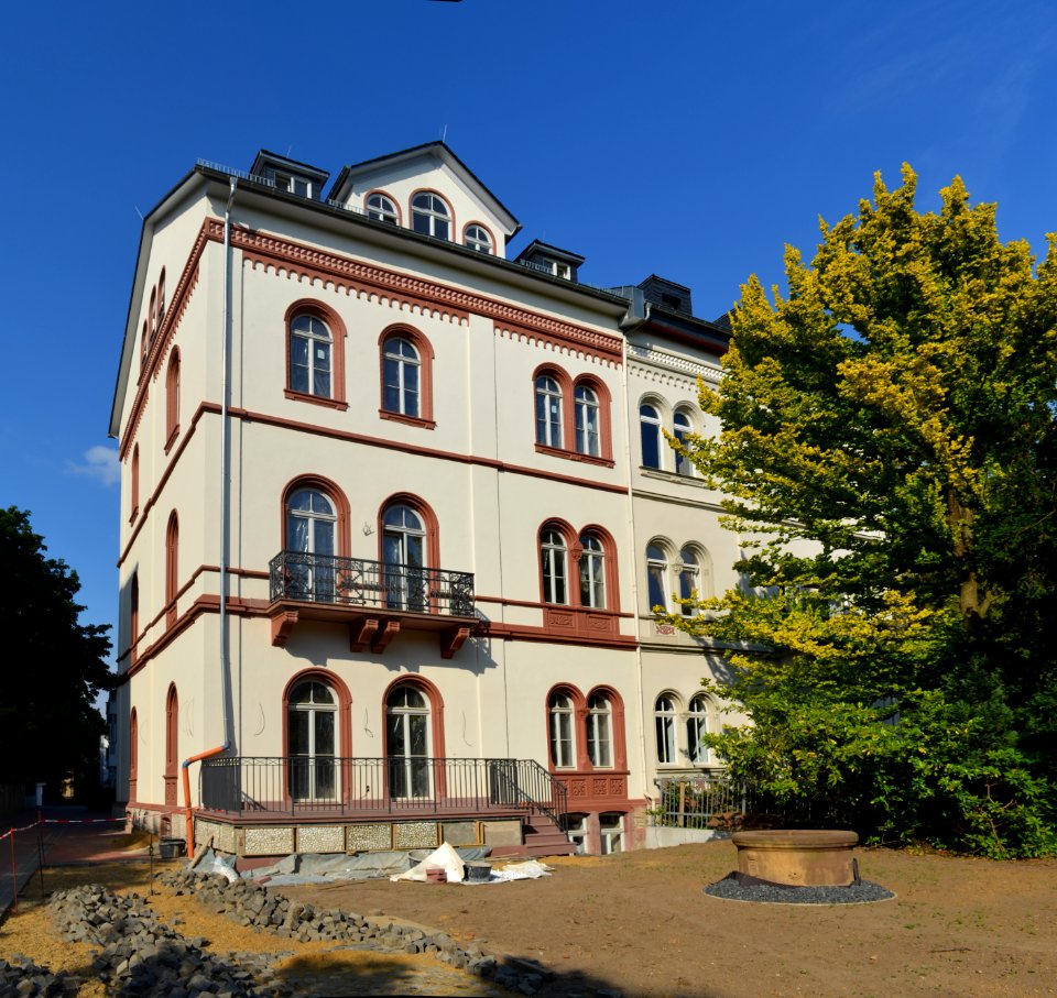 Bad Homburg, Kaiser-Friedrich-Promenade 12