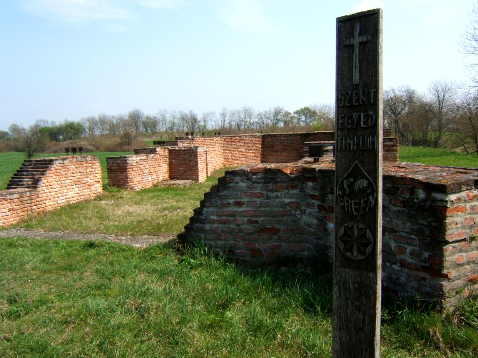 Babócsa, középkori templomrom